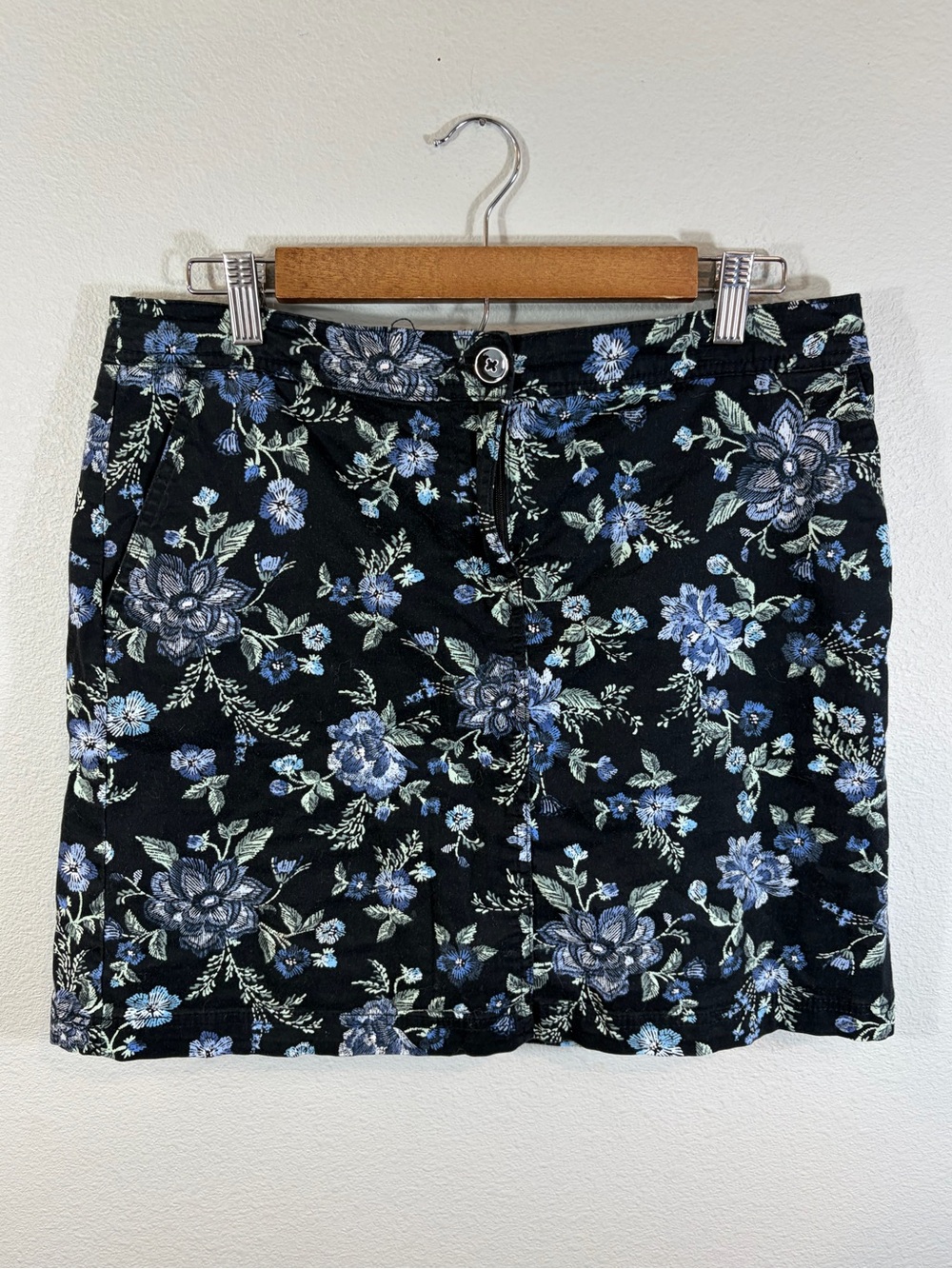 Karen Scott Blue Floral Pattern Skort